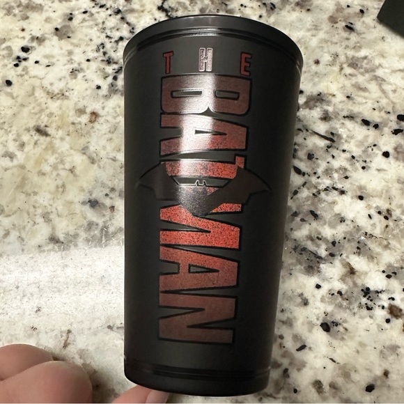 🆕 Paladone The Batman Movie Glass Cup 13.5 Fl oz. - Picture 2 of 5